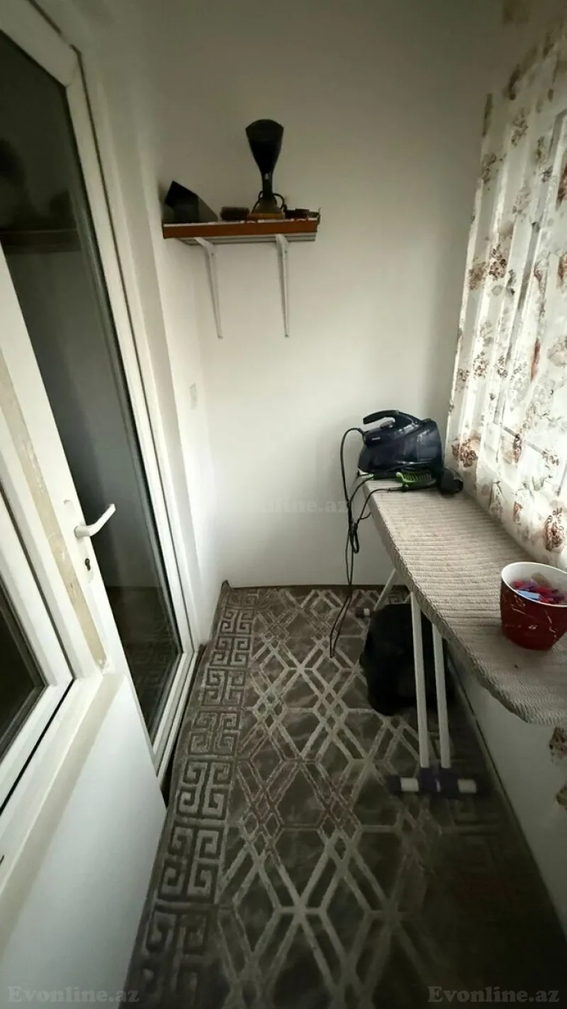 Satılır 3 otaqlı Mənzil Köhnə tikili 75 m² Yasamal r. - şəkil 13