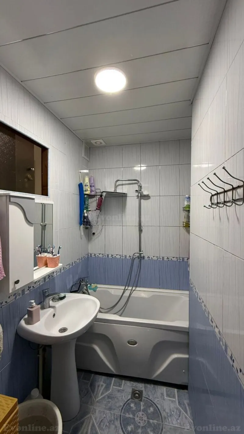 Satılır 3 otaqlı Mənzil Köhnə tikili 75 m² Yasamal r. - şəkil 18