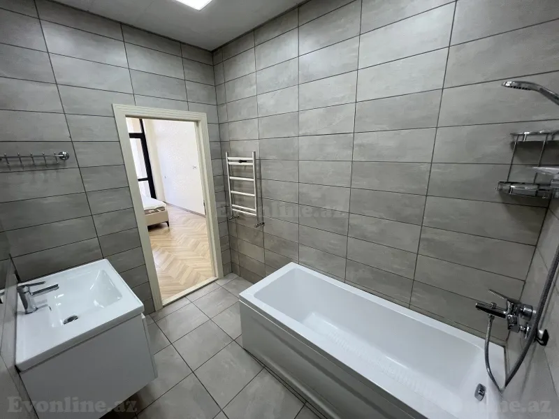 Kirayə verilir 3 otaqlı Mənzil Yeni tikili 130 m² Nəsimi r. - şəkil 14