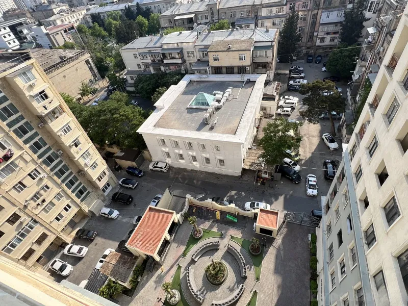 Kirayə verilir 3 otaqlı Mənzil Yeni tikili 130 m² Nəsimi r. - şəkil 24