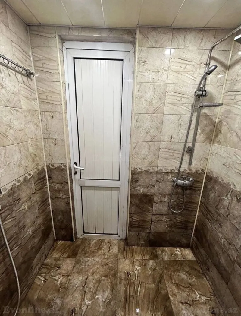 Satılır 4 otaqlı Mənzil Köhnə tikili 64 m² Yasamal r. - şəkil 12