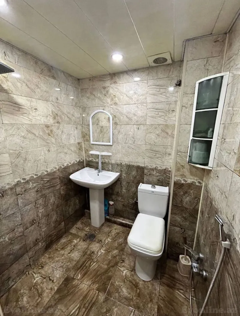 Satılır 4 otaqlı Mənzil Köhnə tikili 64 m² Yasamal r. - şəkil 17