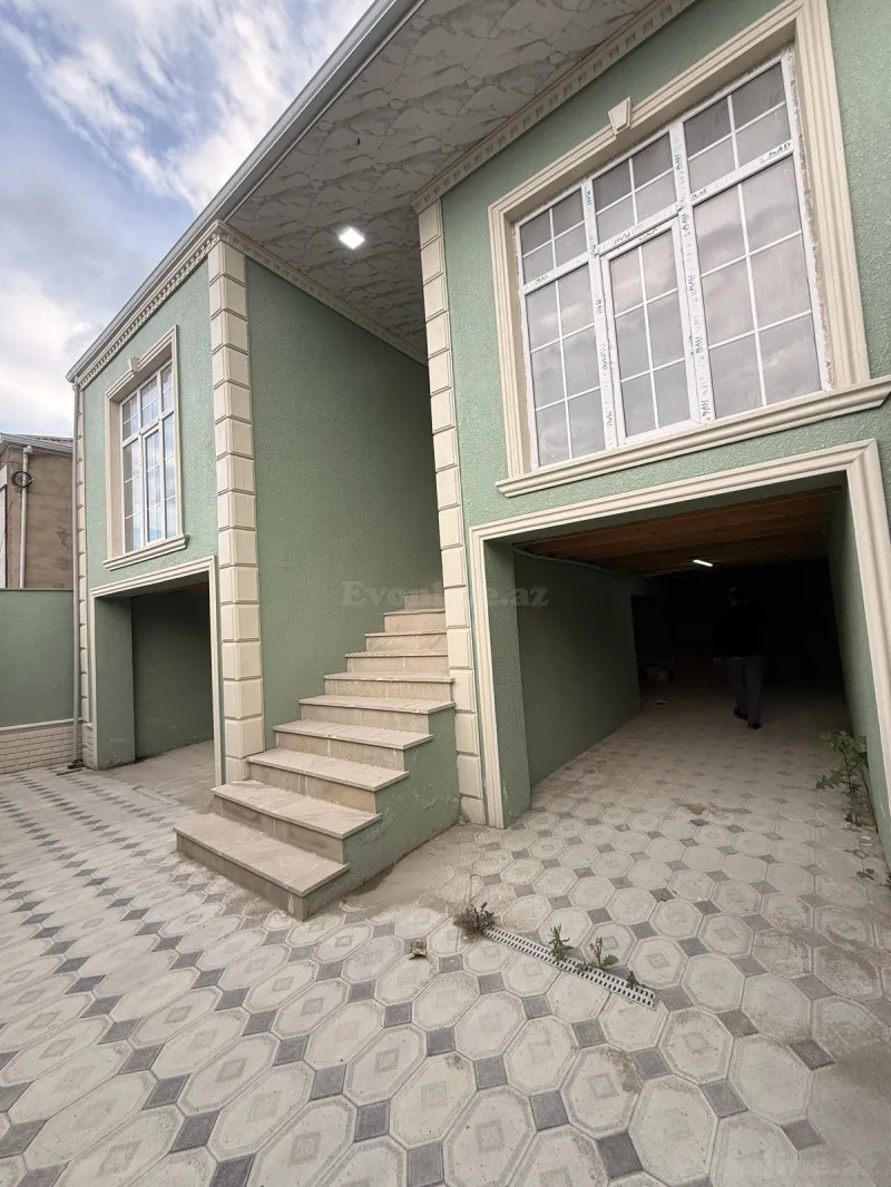 3 otaqlı Həyət evi 130 m² Binə Satılır
