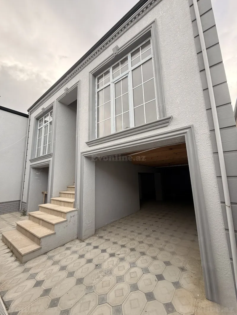 3 otaqlı Həyət evi 130 m² Binə Satılır