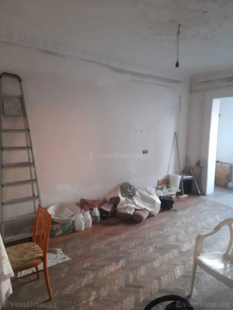 Satılır 3 otaqlı Mənzil Köhnə tikili 85 m² Xətai r. - şəkil 6