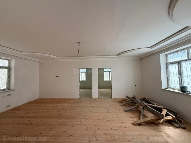 3 otaqlı Həyət evi 130 m² Pirşağı Satılır