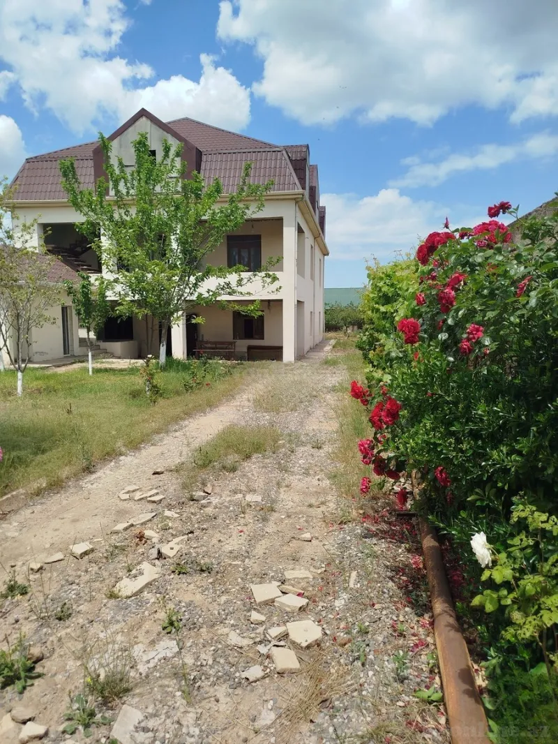 Satılır 6 otaqlı Həyət evi 450 m² Novxanı