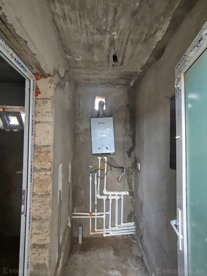 Satılır 6 otaqlı Həyət evi 450 m² Novxanı - şəkil 4