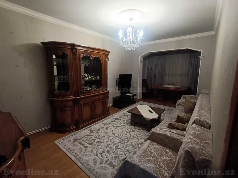 Satılır 3 otaqlı Mənzil Köhnə tikili 70 m² Bakıxanov - şəkil 3