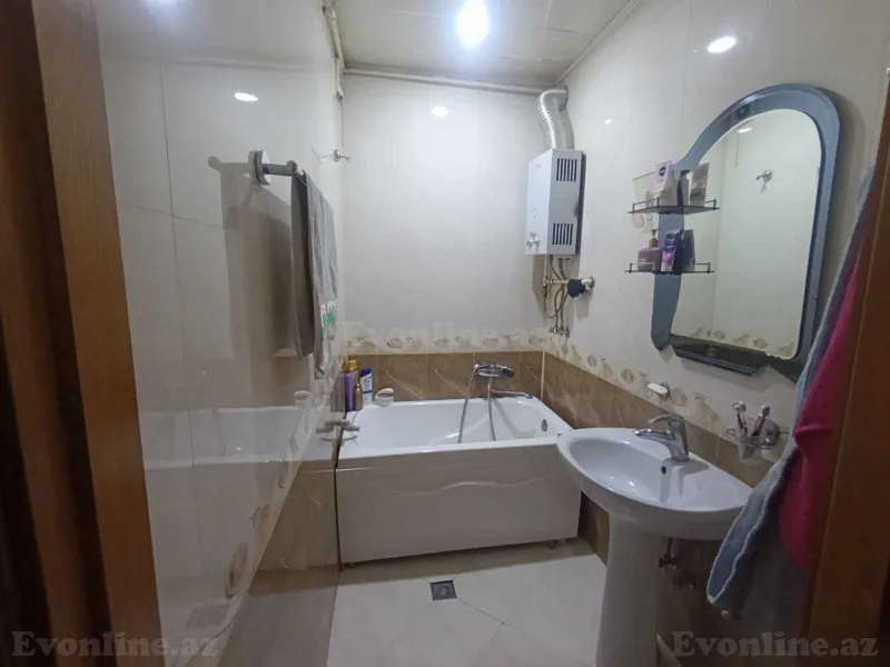 Satılır 3 otaqlı Mənzil Köhnə tikili 70 m² Bakıxanov - şəkil 10