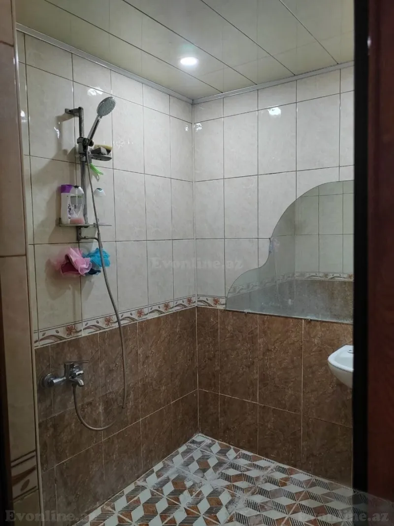 Kirayə verilir 2 otaqlı Mənzil Yeni tikili 65 m² İnşaatçılar m. - şəkil 3