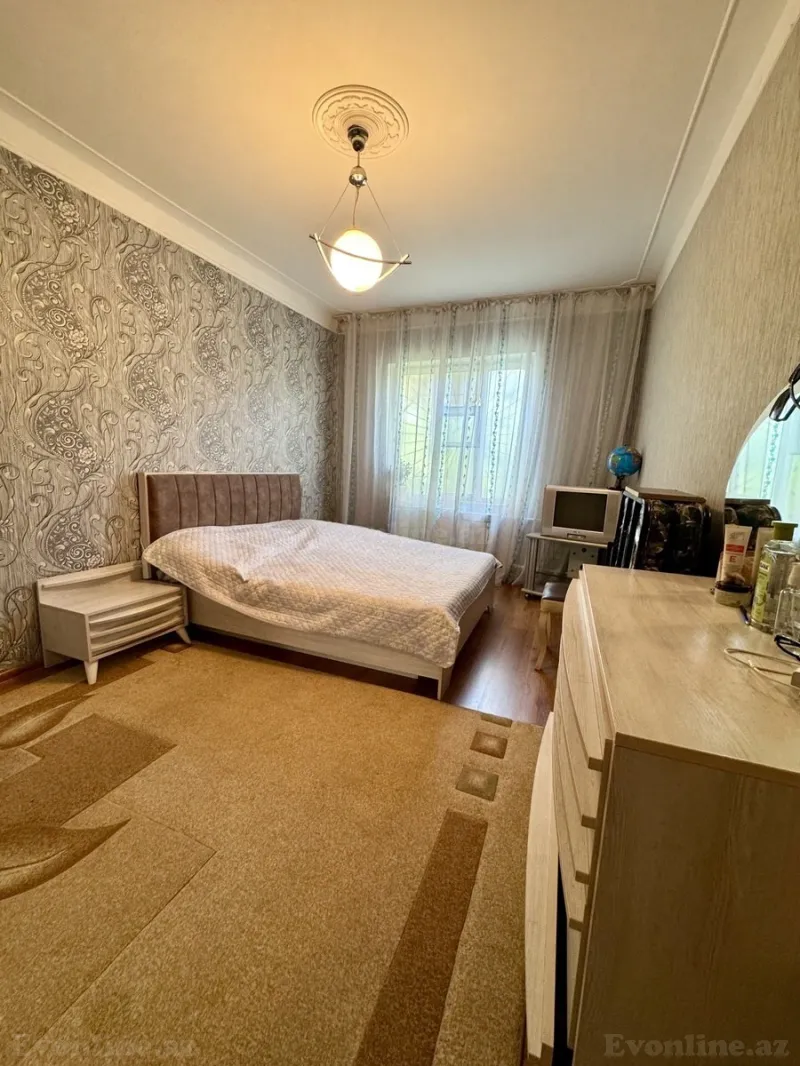 Satılır 2 otaqlı Mənzil Köhnə tikili 65 m² Yeni Yasamal - şəkil 2