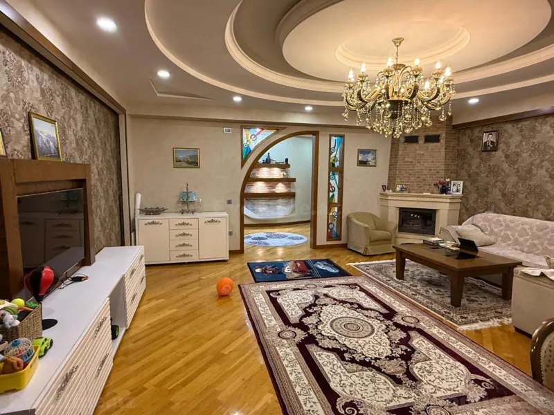 Satılır 4 otaqlı Mənzil Yeni tikili 156 m² Qara Qarayev m. - şəkil 3