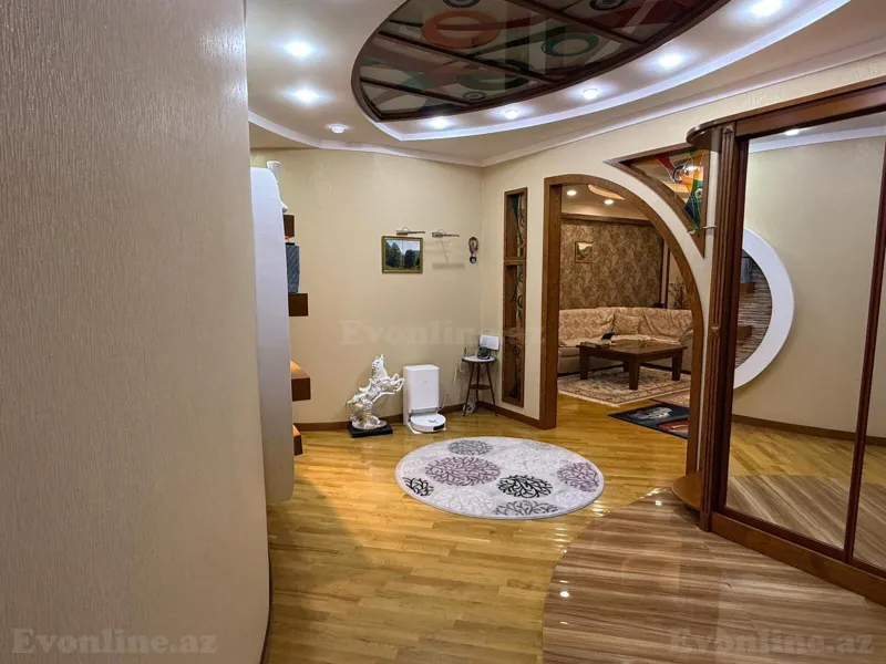 Satılır 4 otaqlı Mənzil Yeni tikili 156 m² Qara Qarayev m. - şəkil 12