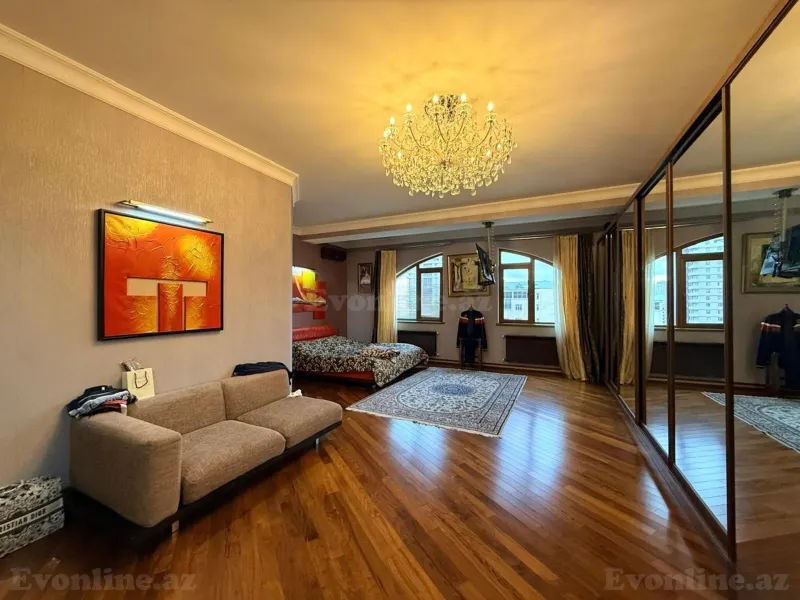 Satılır 4 otaqlı Mənzil Yeni tikili 220 m² 28 May m. - şəkil 6