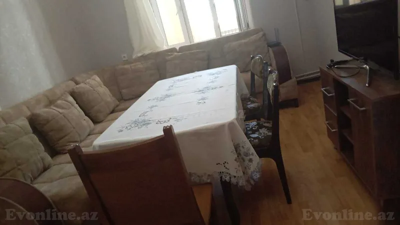 Kirayə verilir 4 otaqlı Mənzil Köhnə tikili 60 m² Bayıl