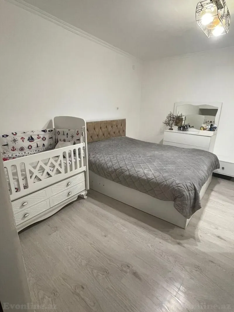 Kirayə verilir 2 otaqlı Mənzil Köhnə tikili 40 m² Səbail r. - şəkil 2