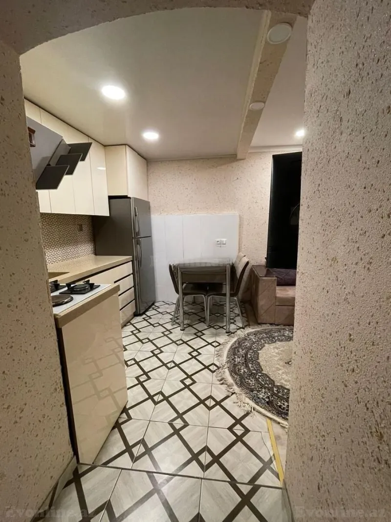 Kirayə verilir 2 otaqlı Mənzil Köhnə tikili 40 m² Səbail r. - şəkil 5