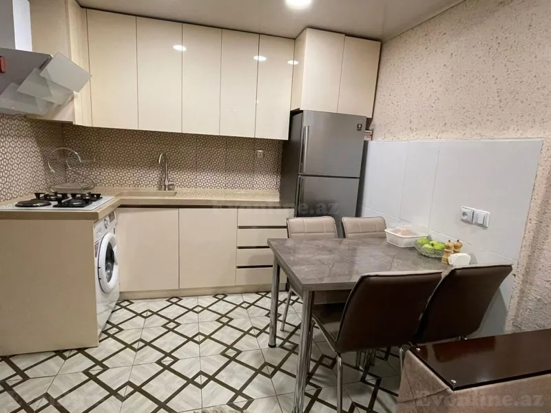 Kirayə verilir 2 otaqlı Mənzil Köhnə tikili 40 m² Səbail r. - şəkil 6