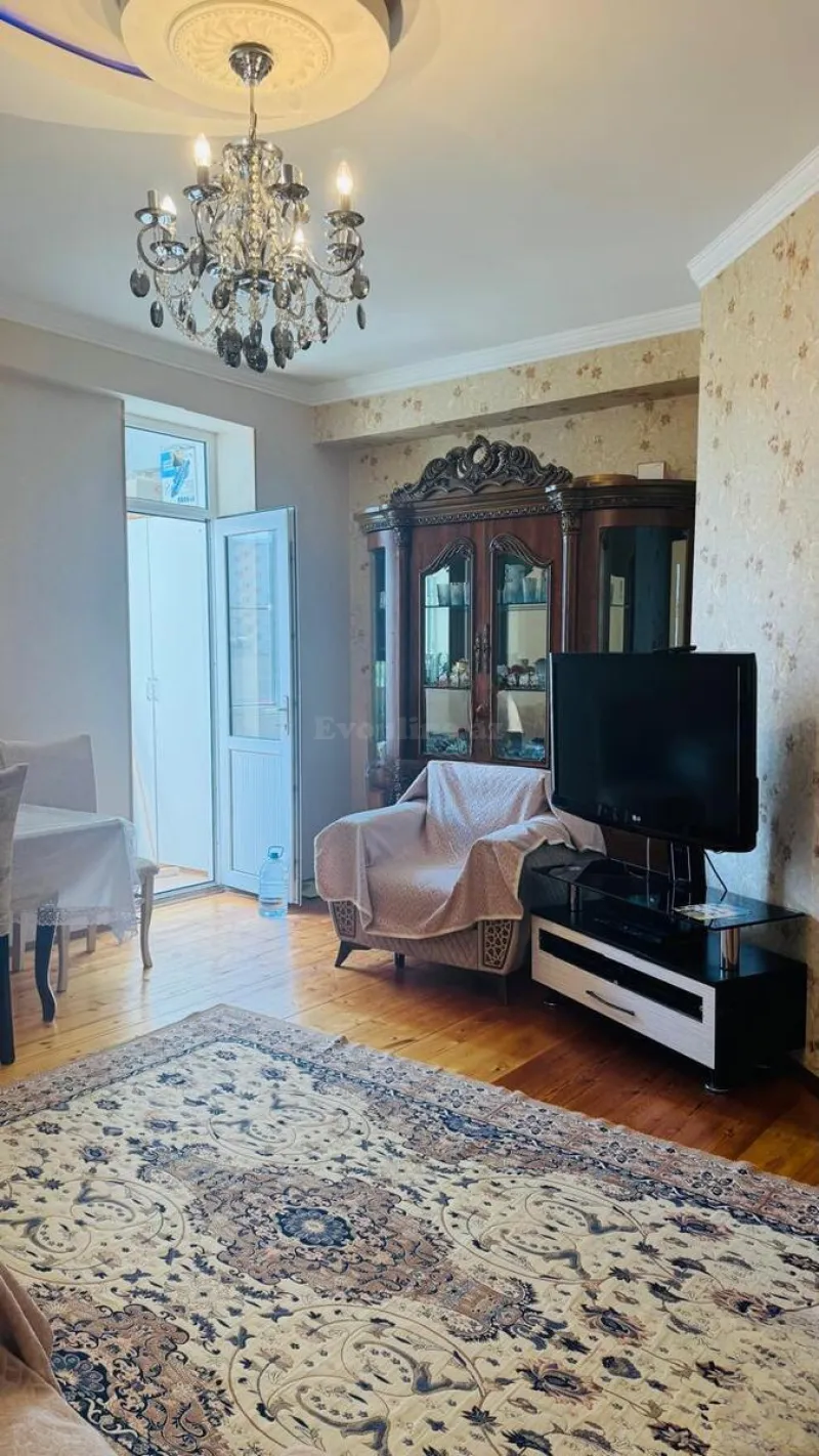 Satılır 3 otaqlı Mənzil Yeni tikili 88 m² Yasamal r. - şəkil 2