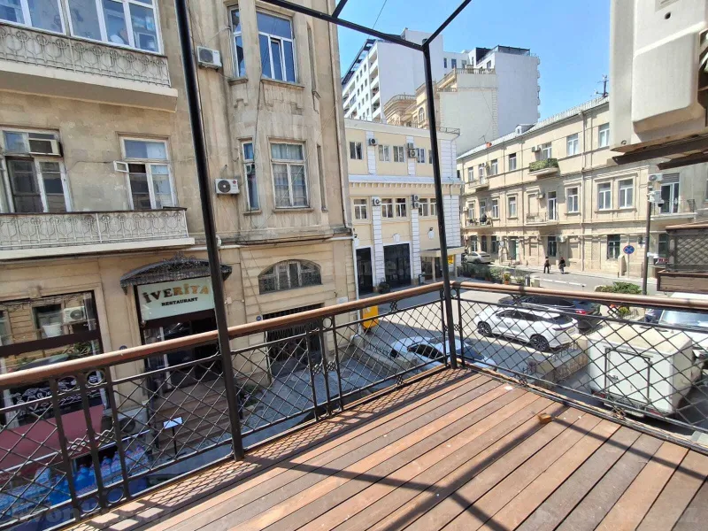 Obyekt 90 m² Sahil m. Kirayə verilir