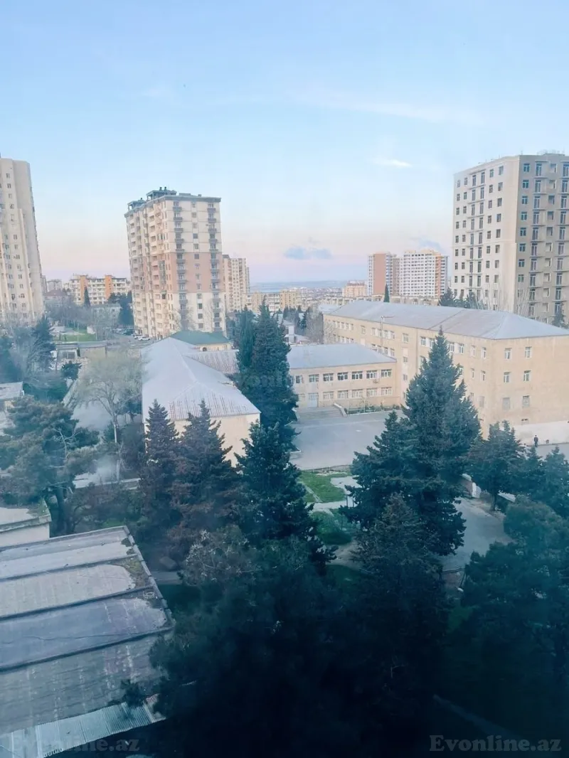 2 otaqlı Mənzil 65 m² 9-cu mikrorayon Kirayə verilir