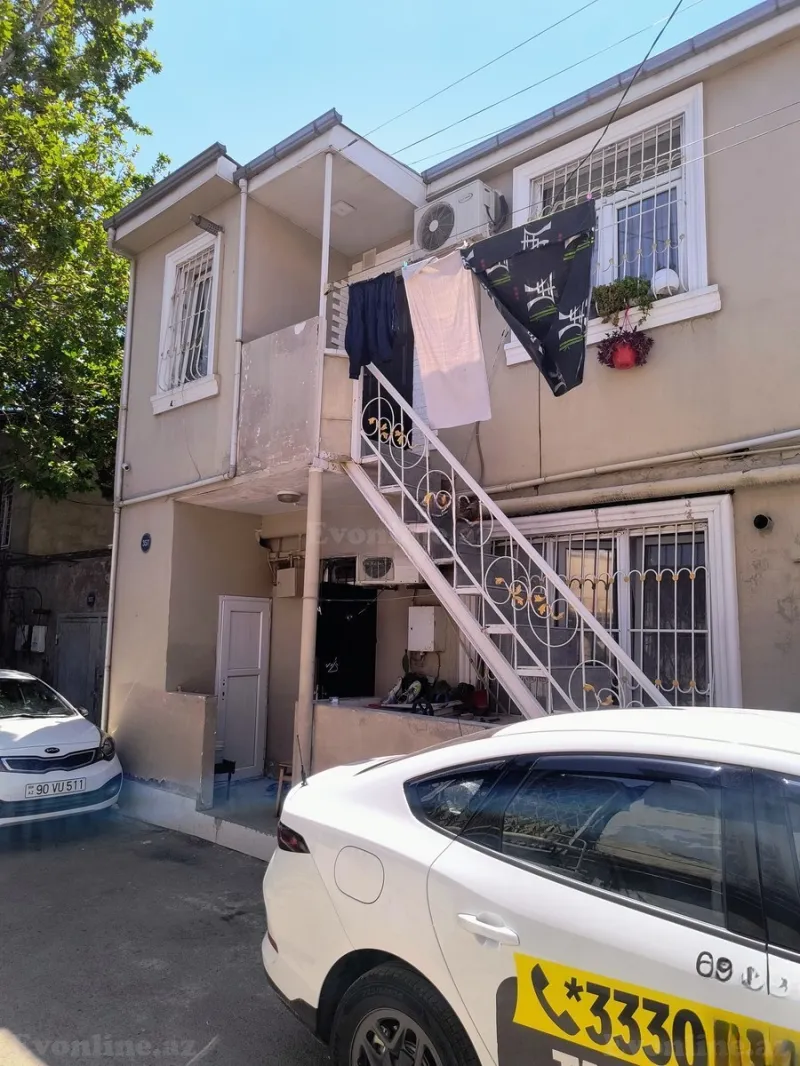 4 otaqlı Həyət evi 200 m² Yeni Yasamal Satılır