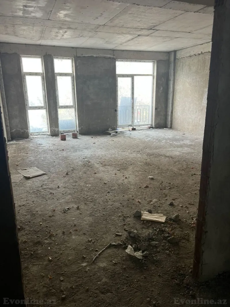 Satılır 4 otaqlı Mənzil Yeni tikili 231.6 m² Azadlıq pr. - şəkil 2