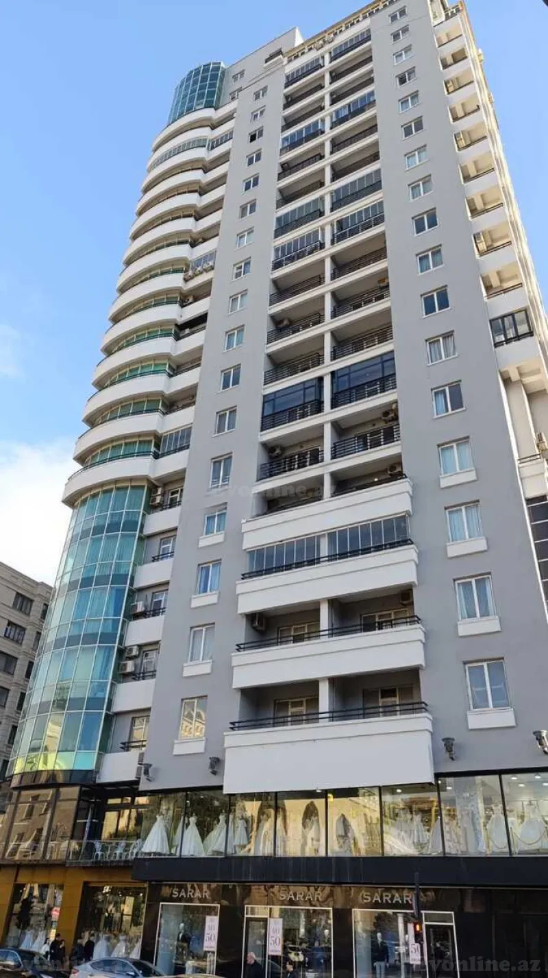 Satılır 4 otaqlı Mənzil Yeni tikili 255 m² 28 May m.