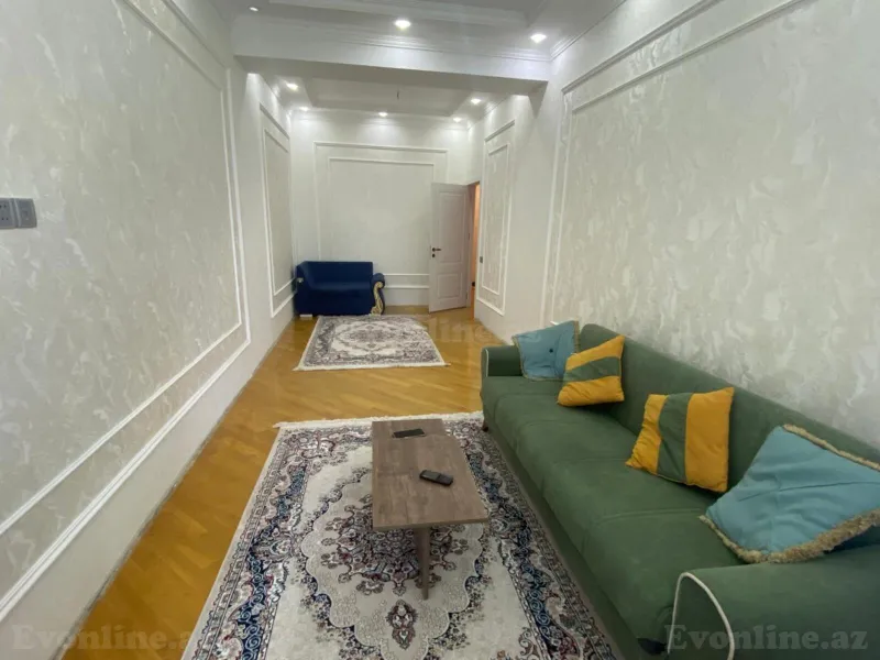 Kirayə verilir 2 otaqlı Mənzil Yeni tikili 80 m² Azadlıq prospekti m.