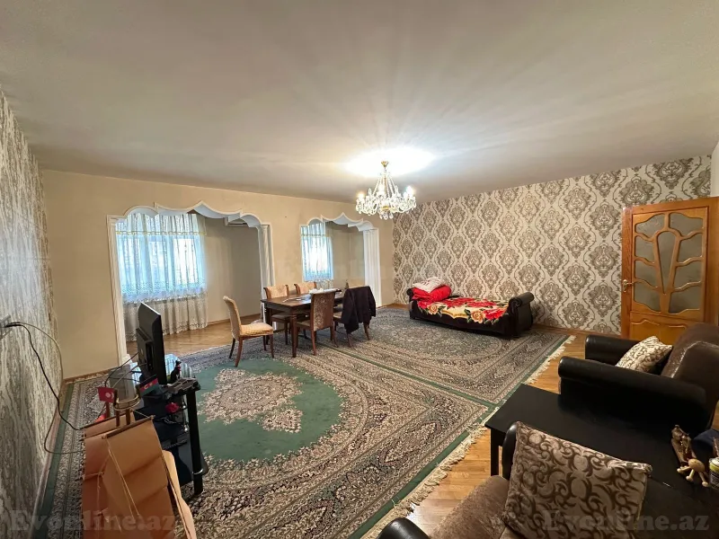 Satılır 4 otaqlı Mənzil Köhnə tikili 100 m² Nizami r. - şəkil 2