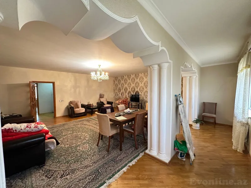 Satılır 4 otaqlı Mənzil Köhnə tikili 100 m² Nizami r. - şəkil 3