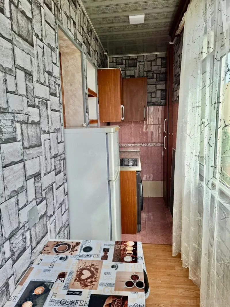 Satılır 2 otaqlı Mənzil Köhnə tikili 40 m² Nizami r. - şəkil 8