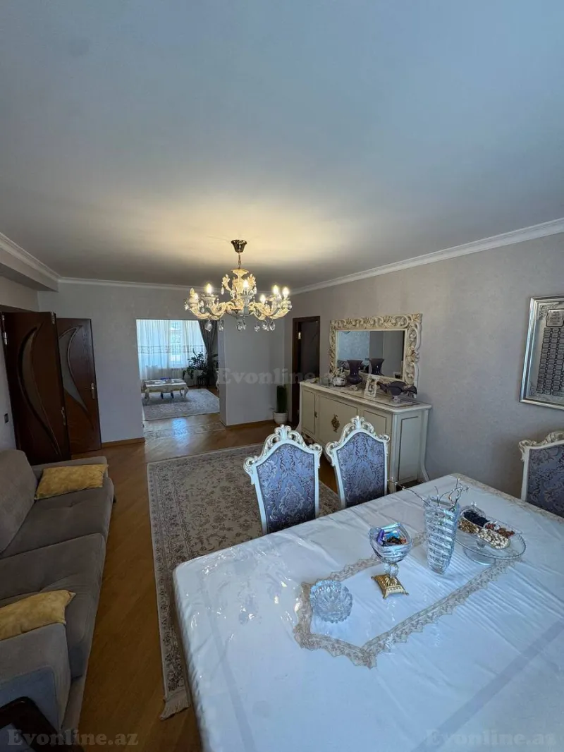 Satılır 4 otaqlı Mənzil Köhnə tikili 120 m² Yasamal r. - şəkil 4