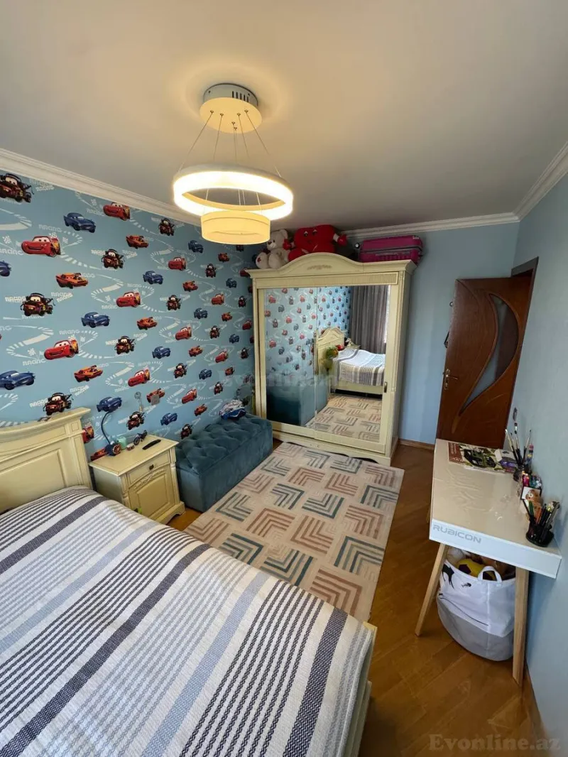 Satılır 4 otaqlı Mənzil Köhnə tikili 120 m² Yasamal r. - şəkil 14
