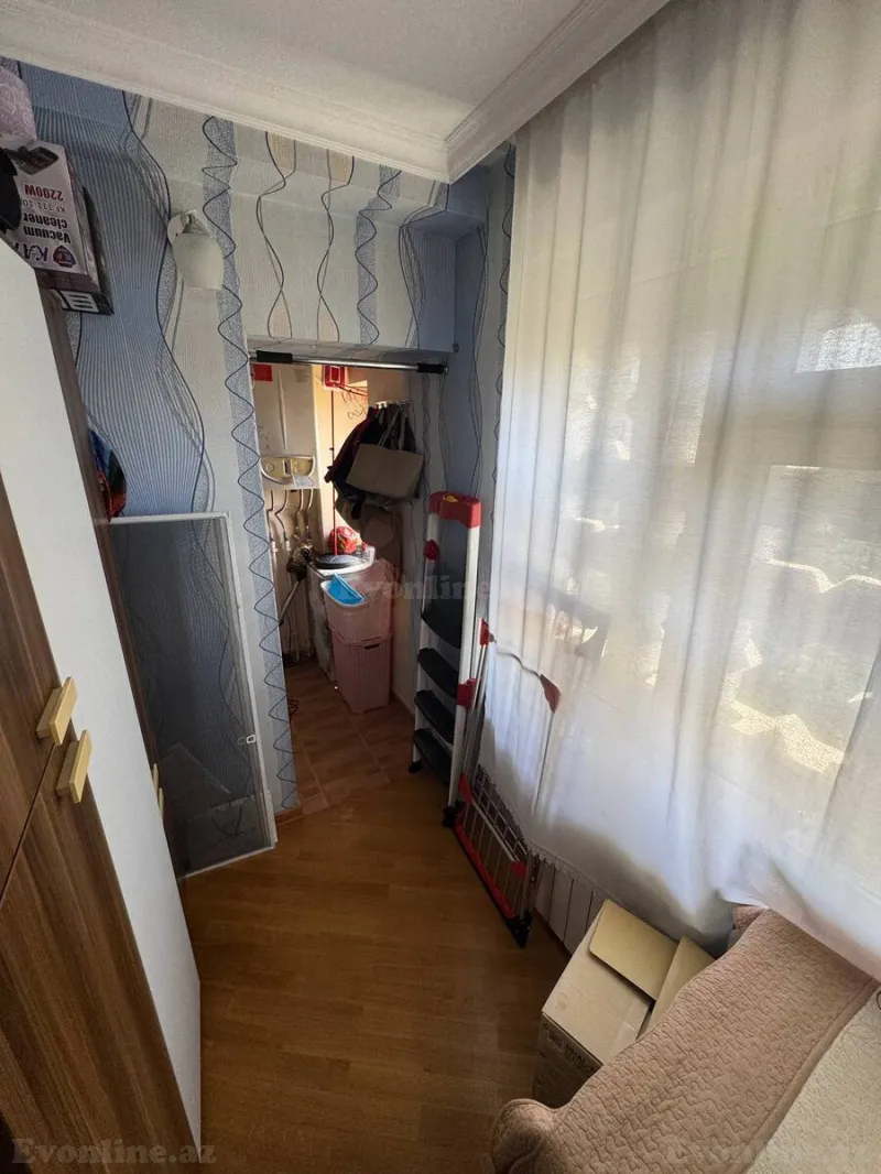 Satılır 4 otaqlı Mənzil Köhnə tikili 120 m² Yasamal r. - şəkil 22