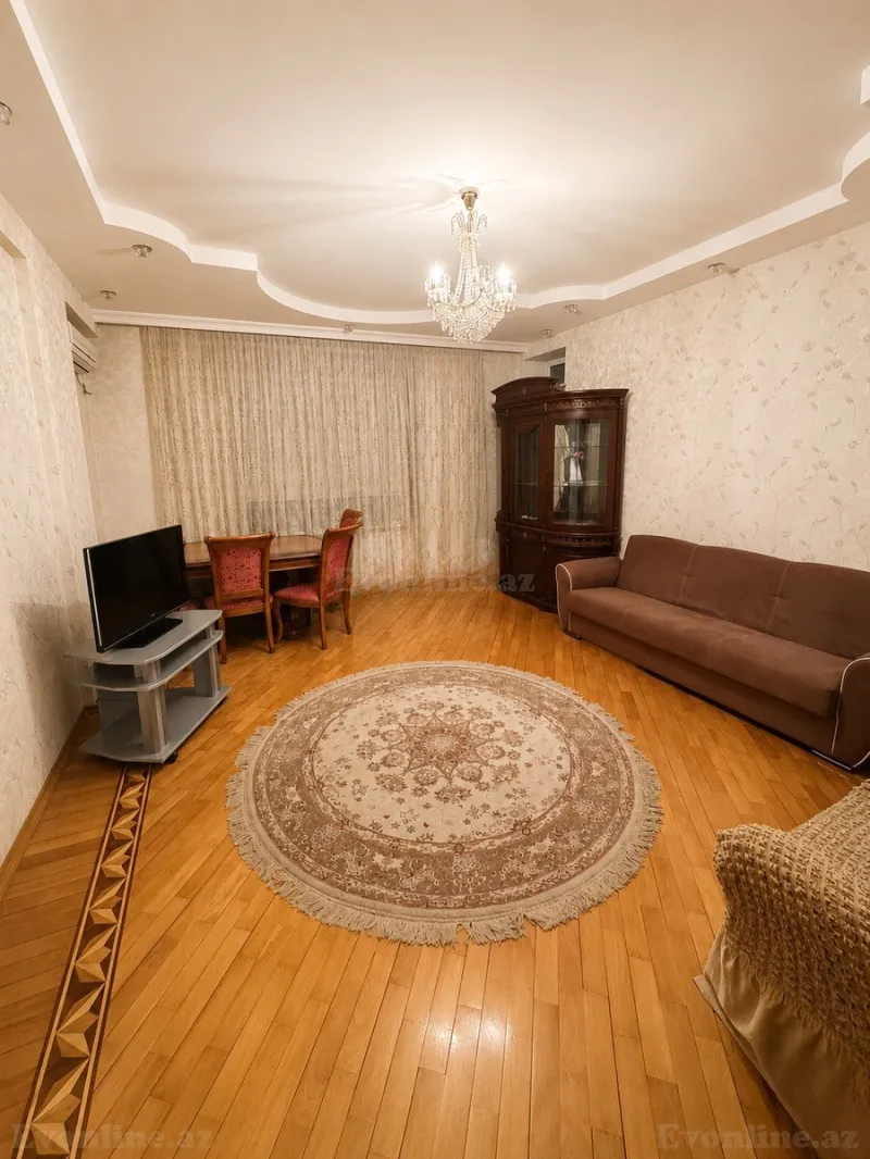 Kirayə verilir 3 otaqlı Mənzil Yeni tikili 130 m² Nəsimi m.