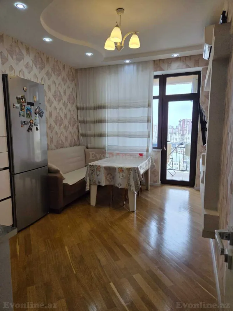 Satılır 2 otaqlı Mənzil Yeni tikili 62 m² Neftçilər m. - şəkil 2