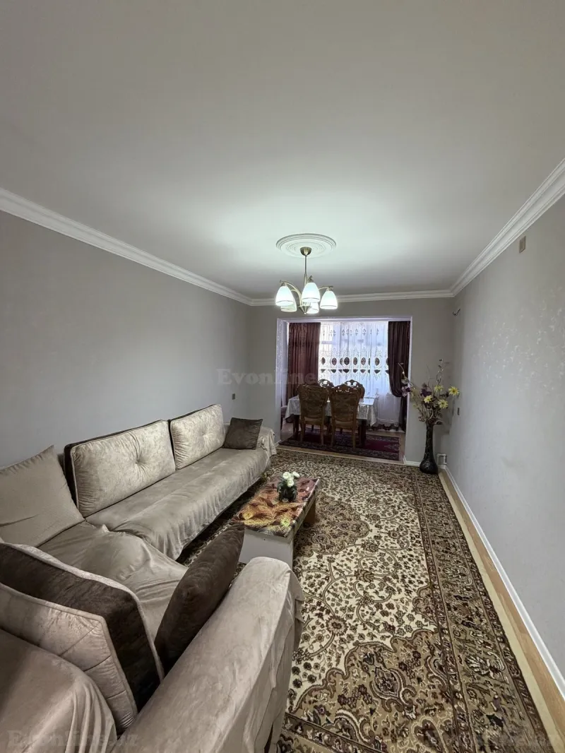 Satılır 2 otaqlı Mənzil Köhnə tikili 50 m² Neftçilər m.
