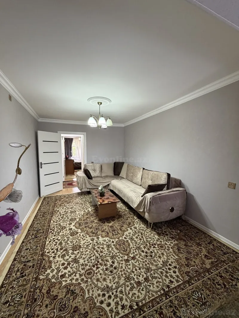 Satılır 2 otaqlı Mənzil Köhnə tikili 50 m² Neftçilər m. - şəkil 2
