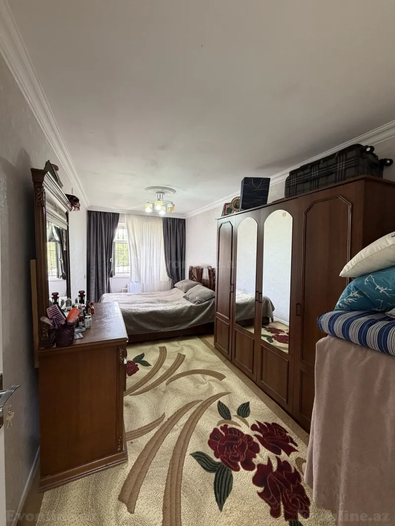 Satılır 2 otaqlı Mənzil Köhnə tikili 50 m² Neftçilər m. - şəkil 3