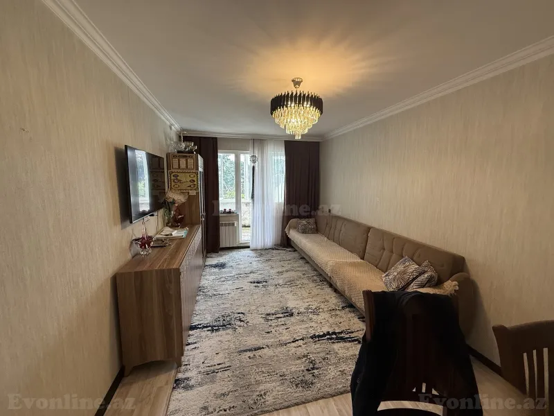 3 otaqlı Mənzil 75 m² Neftçilər m. Satılır