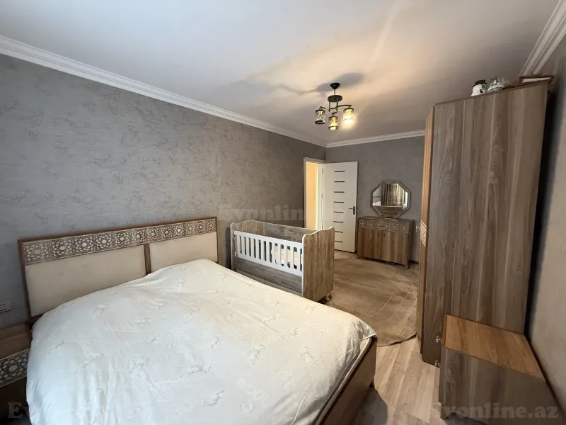 Satılır 3 otaqlı Mənzil Köhnə tikili 75 m² Neftçilər m. - şəkil 5