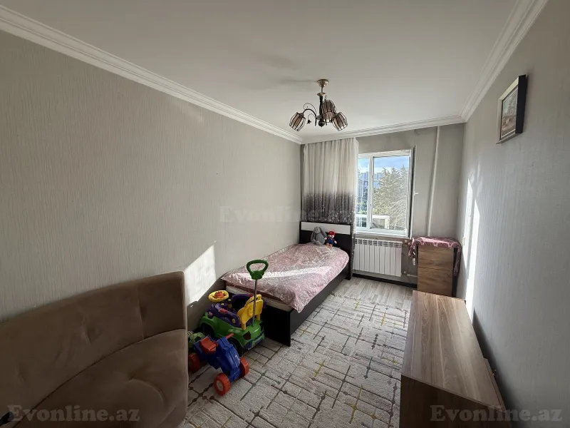 Satılır 3 otaqlı Mənzil Köhnə tikili 75 m² Neftçilər m. - şəkil 6