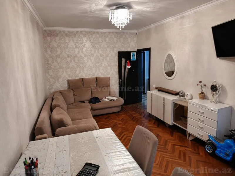 Kirayə verilir 3 otaqlı Mənzil Köhnə tikili 75 m² Yeni Yasamal - şəkil 2