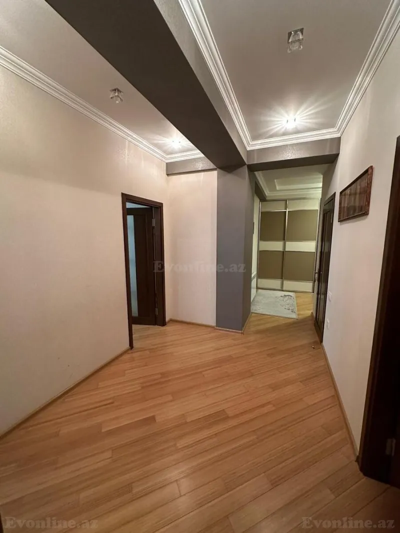 Satılır 3 otaqlı Mənzil Yeni tikili 102 m² Neftçilər m. - şəkil 2
