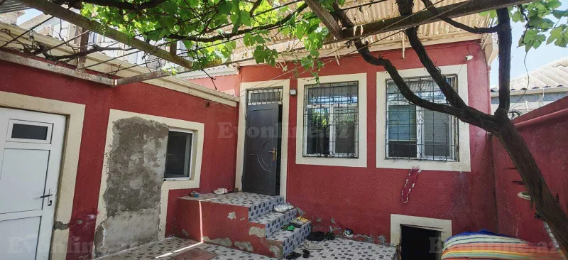 4 otaqlı Həyət evi 80 m² Xətai r. Satılır