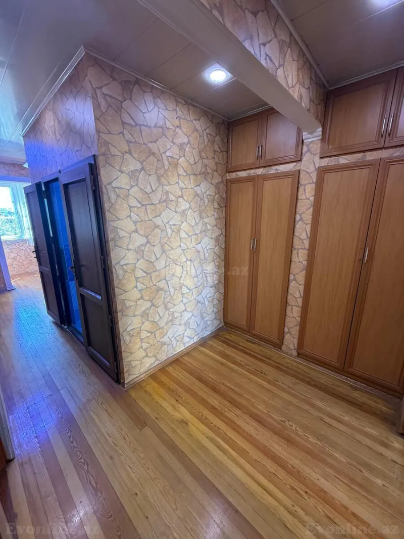 Satılır 2 otaqlı Mənzil Köhnə tikili 52 m² Binəqədi r. - şəkil 2