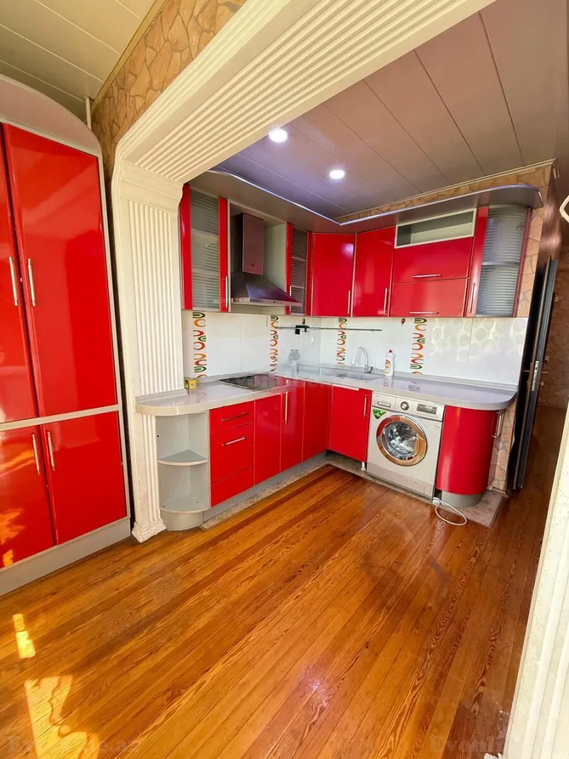Satılır 2 otaqlı Mənzil Köhnə tikili 52 m² Binəqədi r. - şəkil 4