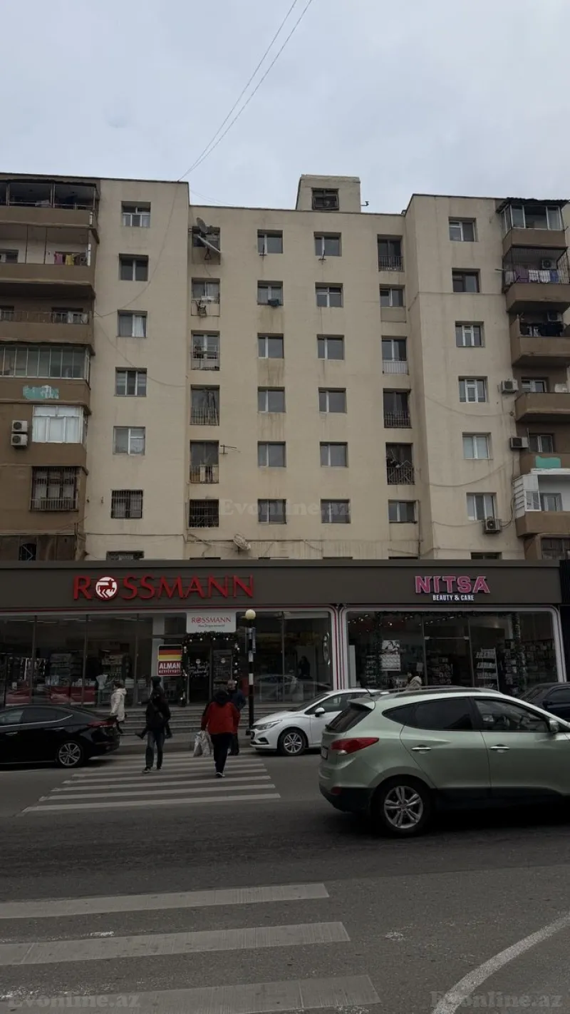 Satılır 2 otaqlı Mənzil Köhnə tikili 60 m² Neftçilər m.